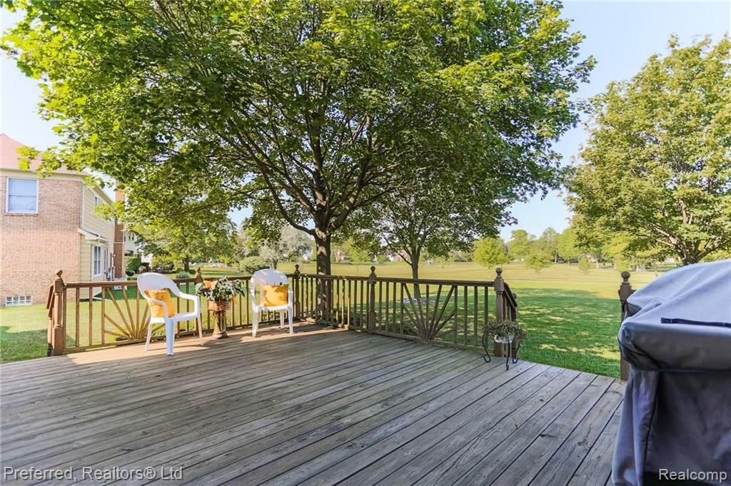 36133 Johnstown Road Farmington Hills, MI 48335 - Photo 43 of 49