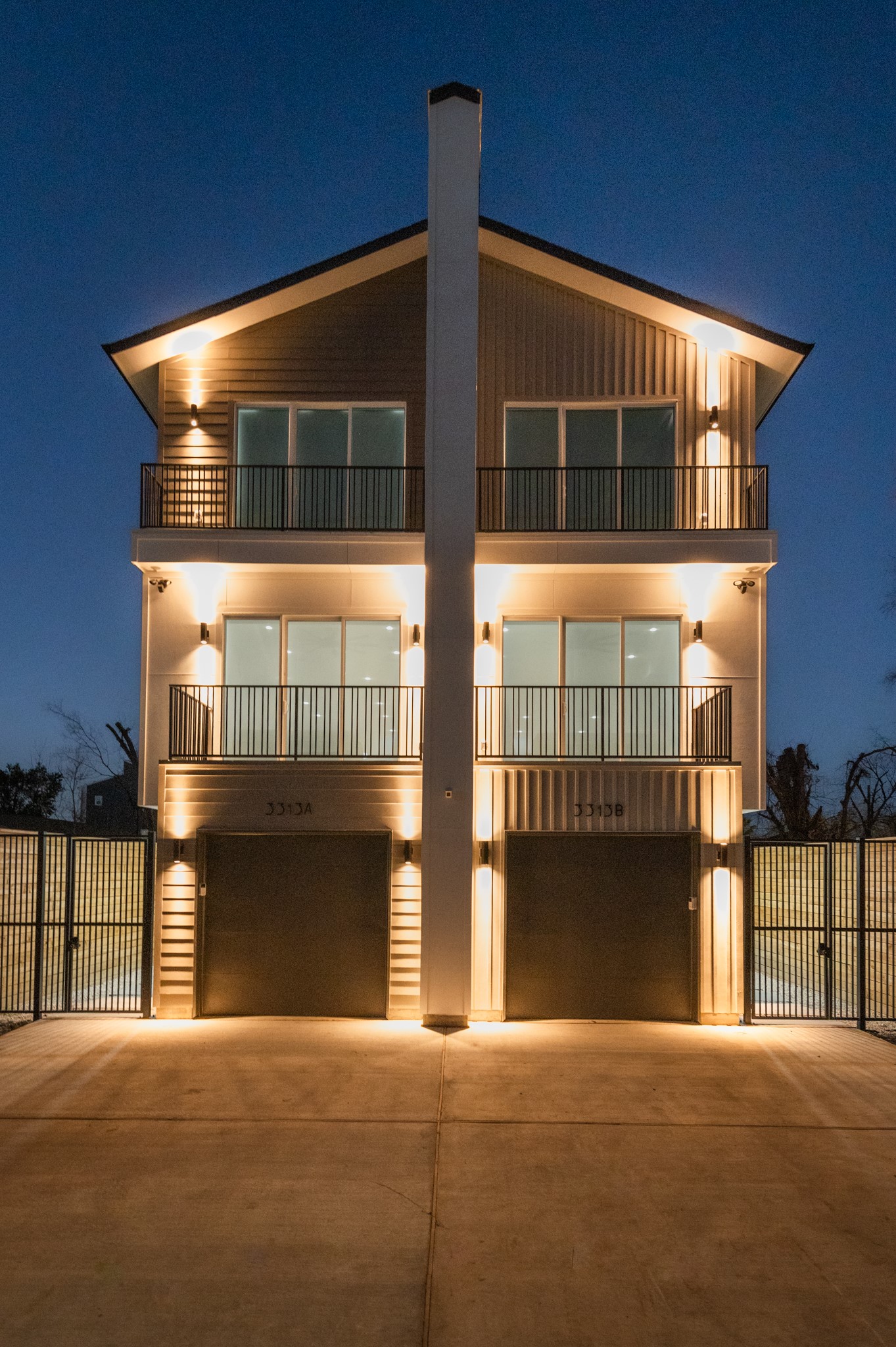 3313 Hadley Street, Unit B Houston, TX 77004 - Photo 1 of 26 a view of a building with a street