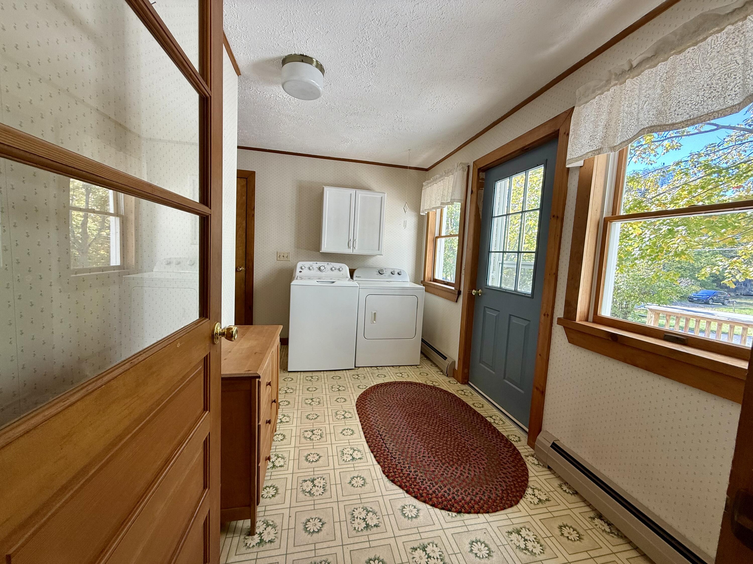 76 Old Lewiston Road Monmouth, ME 04265 - Photo 5 of 24 Mud room