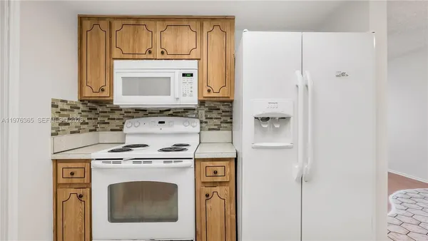 $2,250 | 5102 Northwest 53rd Street, Unit 5102, Tamarac, FL 33319