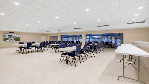 $2,250 | 5102 Northwest 53rd Street, Unit 5102, Tamarac, FL 33319