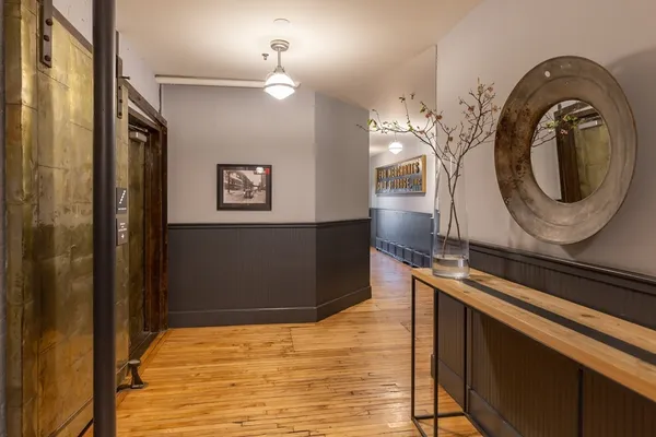 $4,700 | 717 Atlantic Avenue, Unit 3C, Boston, MA 02111