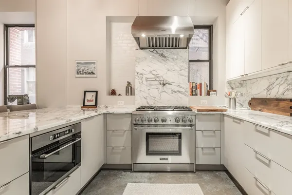 $4,700 | 717 Atlantic Avenue, Unit 3C, Boston, MA 02111