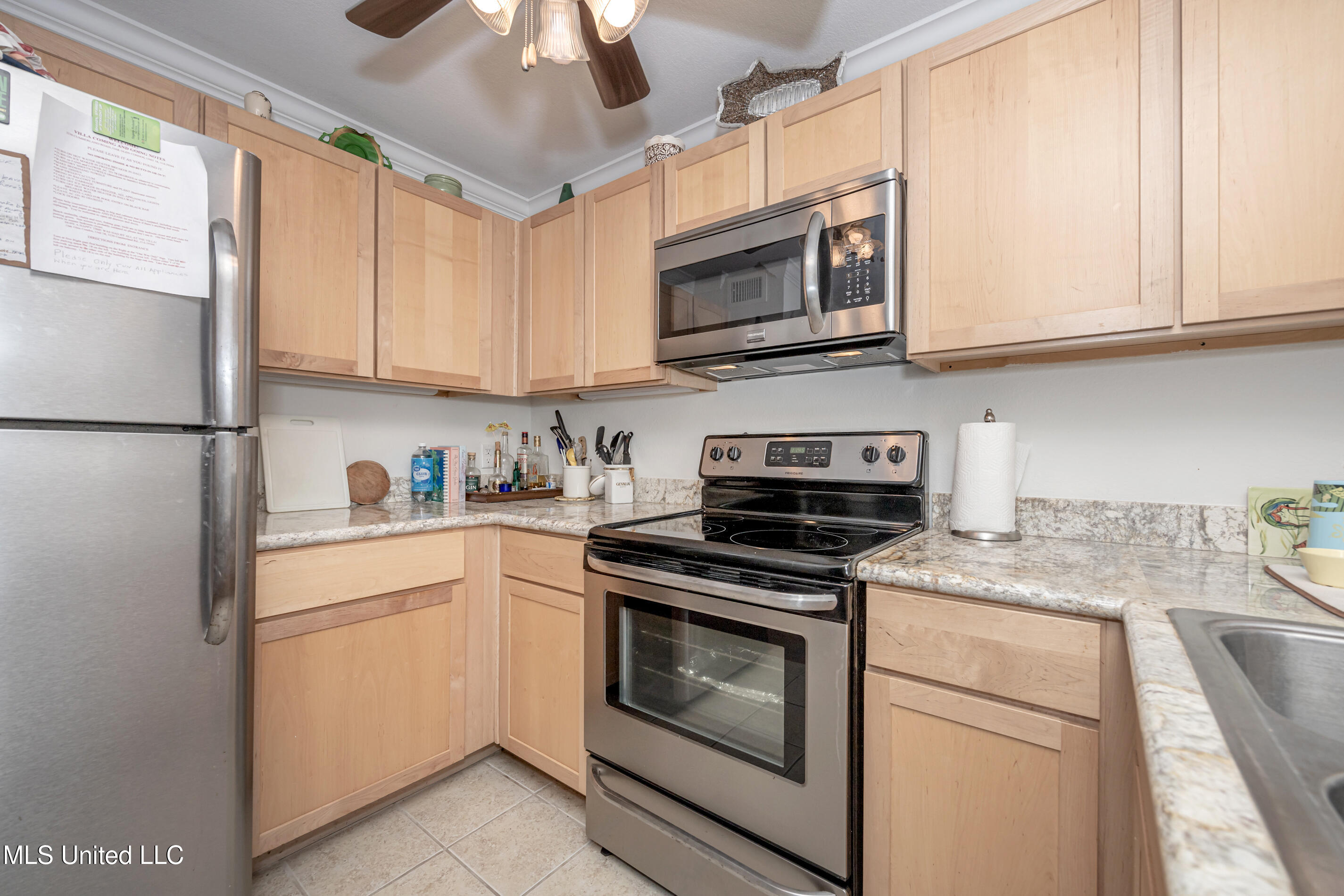3230 Cumberland Road, Unit 18 Ocean Springs, MS 39564 - Photo 15 of 48 IMG_8092
