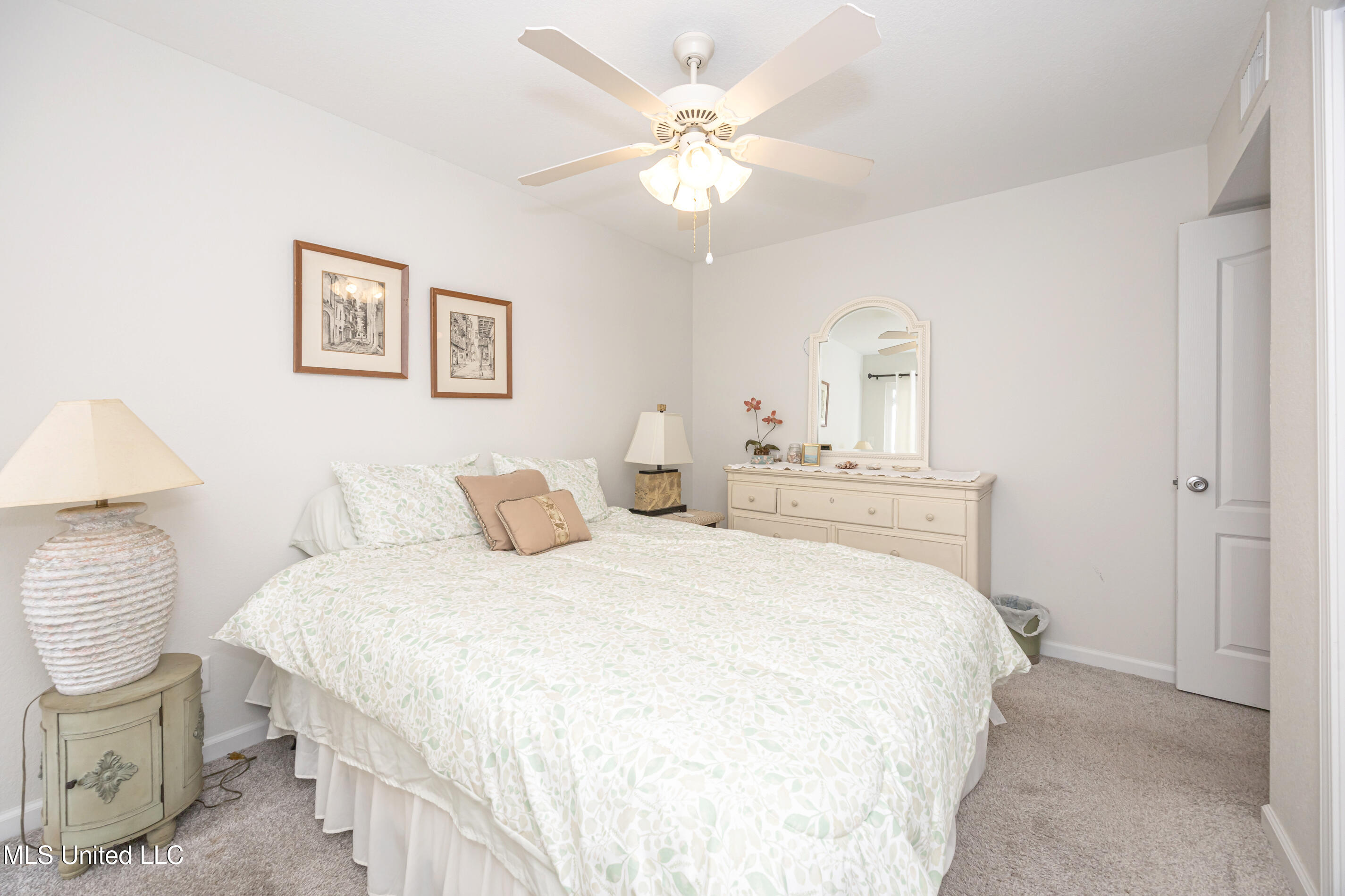 3230 Cumberland Road, Unit 18 Ocean Springs, MS 39564 - Photo 39 of 48 IMG_8131
