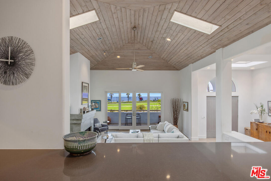 1312 Shoreline Drive Santa Barbara, CA 93109 - Photo 20 of 67