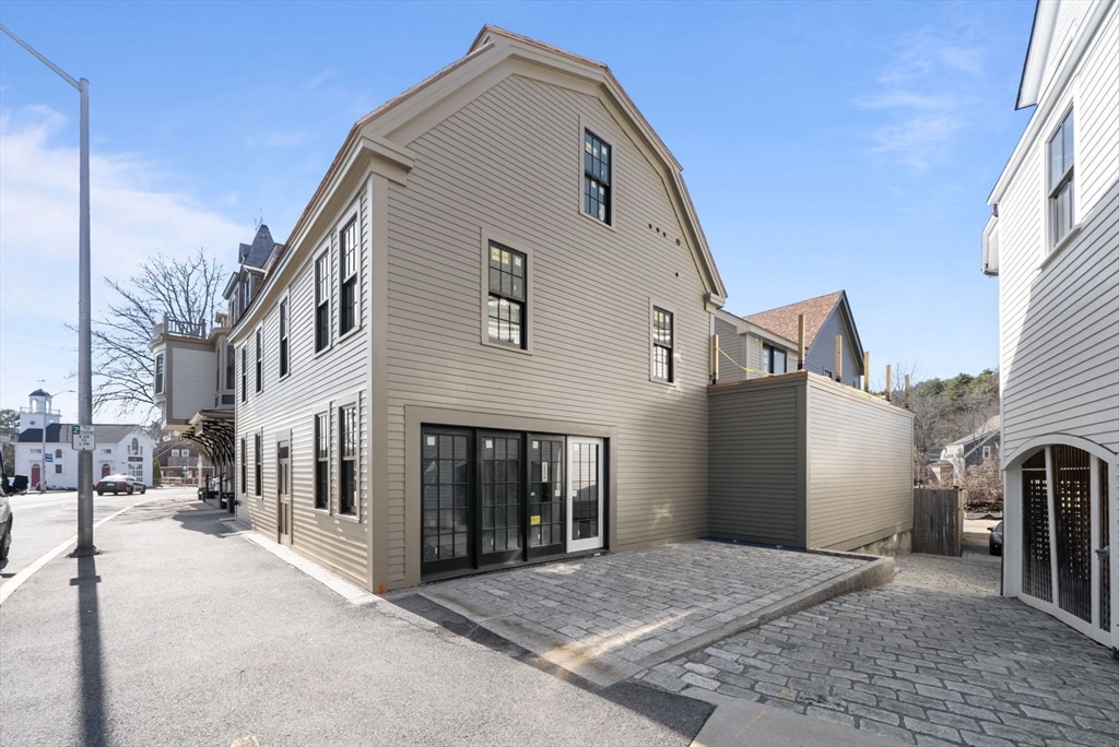 7 Central Street, Unit R1 Manchester, MA 01944 - Photo 8 of 12