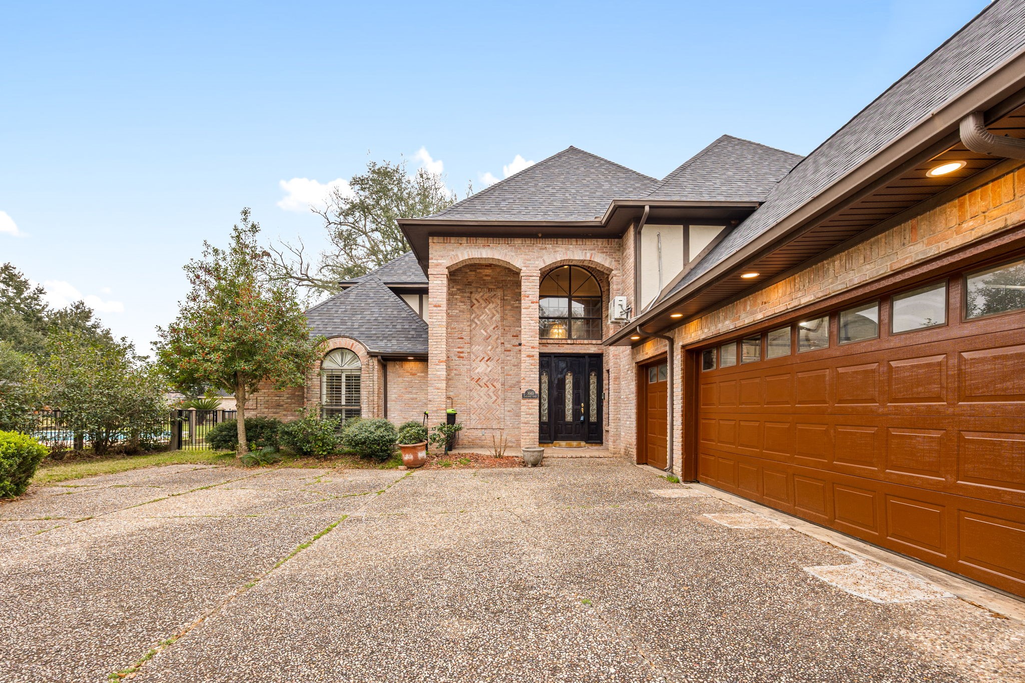 3510 Robinson Road Missouri City, TX 77459 - Photo 3 of 48