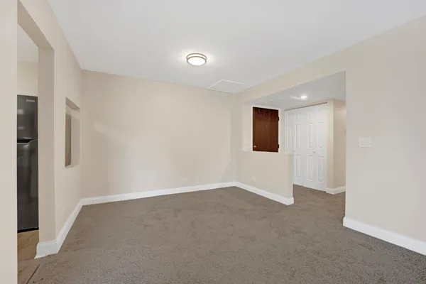 $250,000 | 1145 Pleasant Run Drive, Unit 609, Wheeling, IL 60090