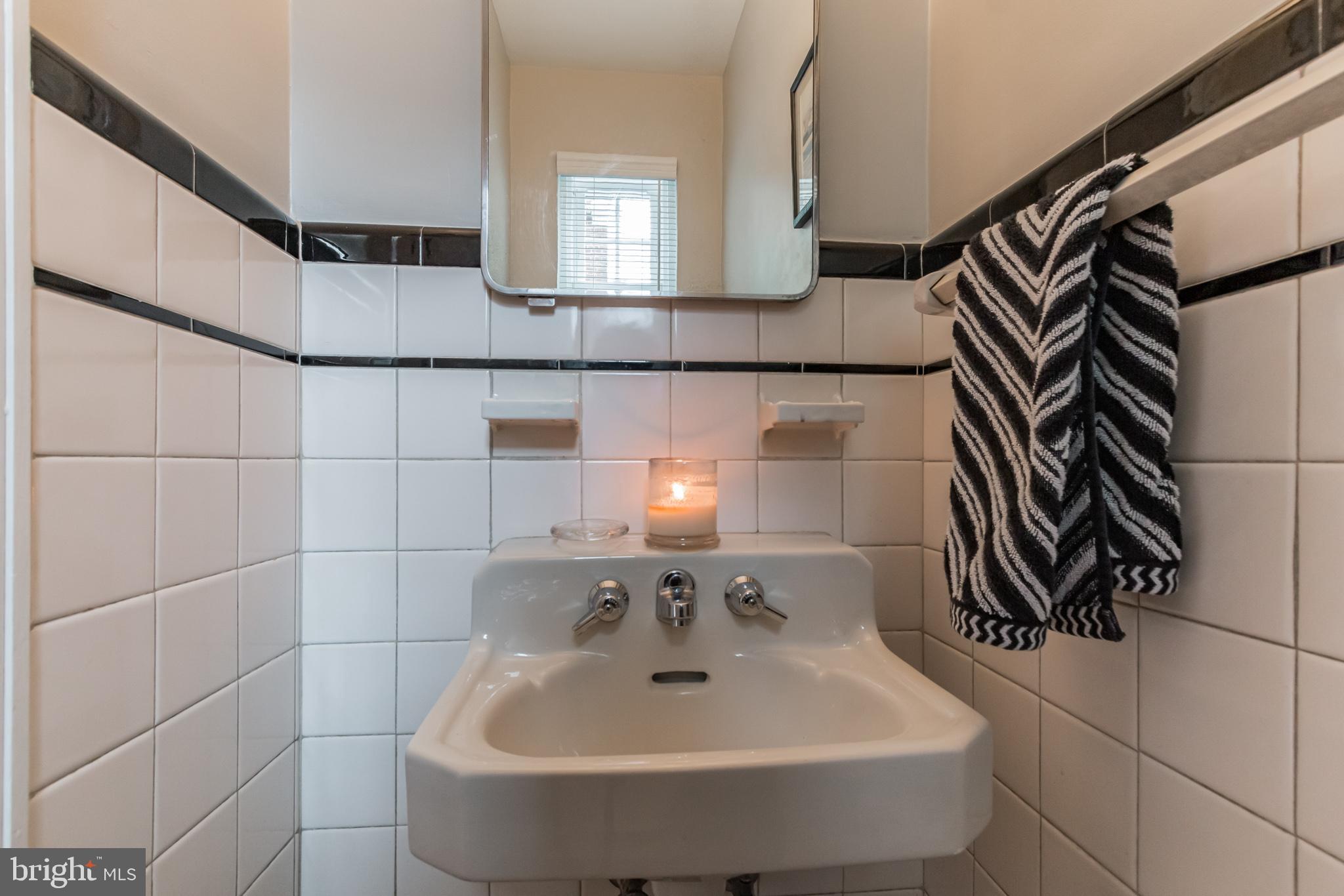 3114 Russell Road Alexandria, VA 22305 - Photo 15 of 72 Half bath off the den