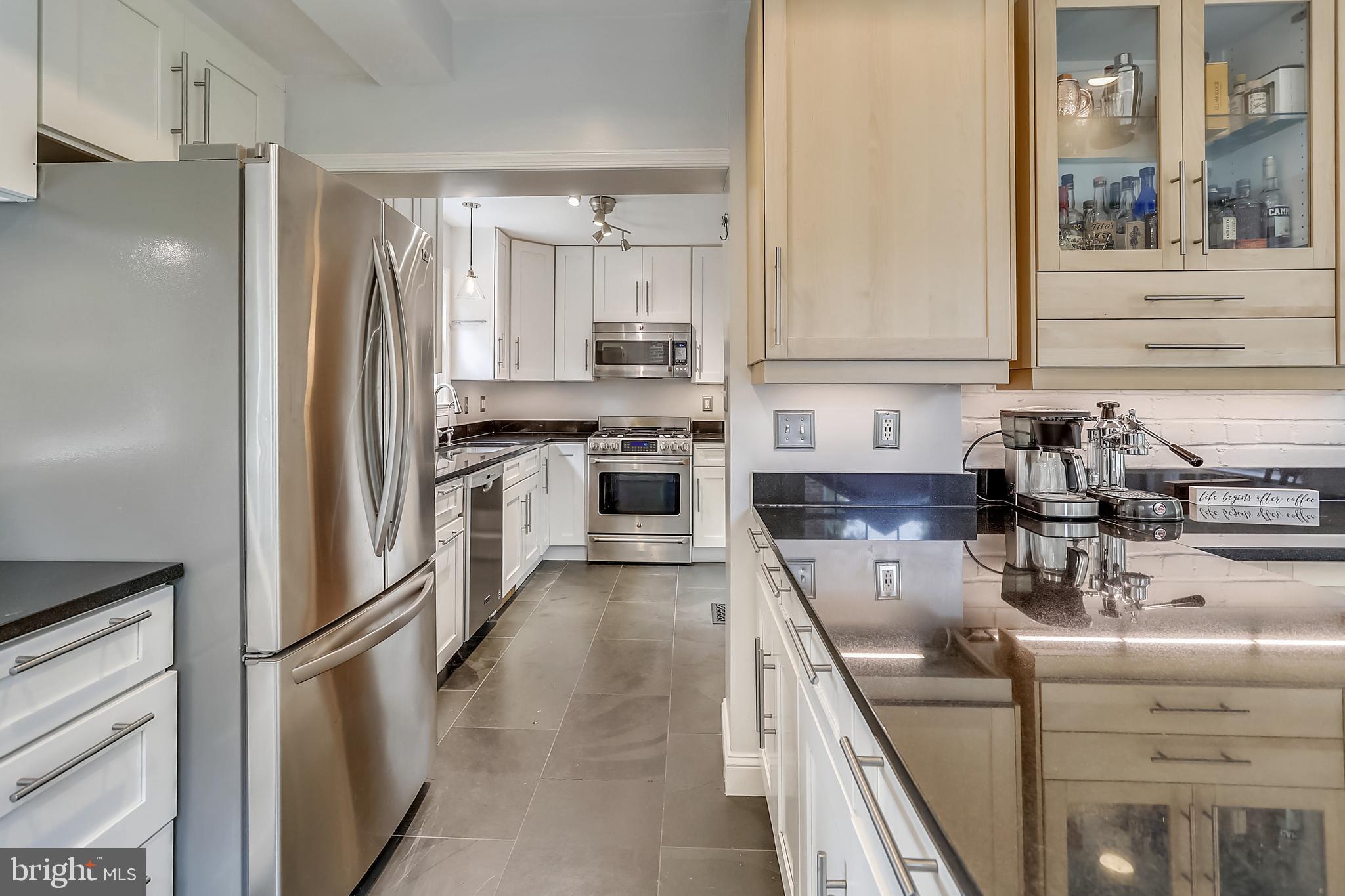 3114 Russell Road Alexandria, VA 22305 - Photo 27 of 72 Extended kitchen with room for more than one cook.
