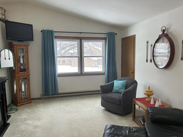 $189,900 | 985 Babcock Street, Unit 7, Neenah, WI 54956