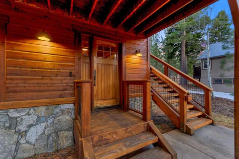 a view of an outdoor space