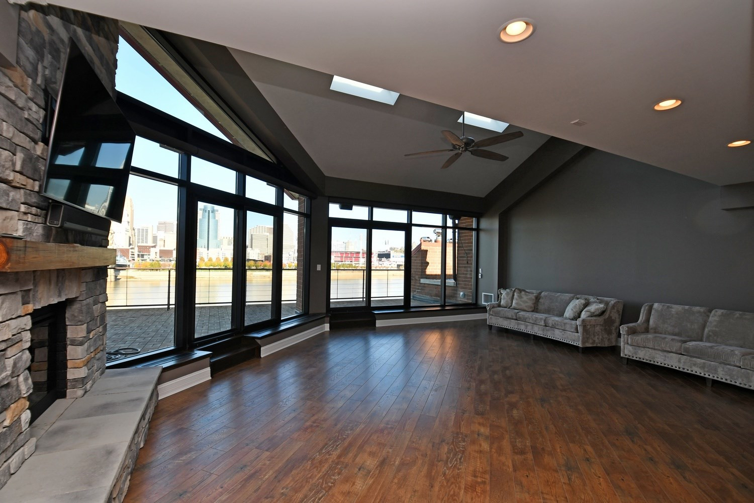 1 Riverside Place, Unit 504 Covington, KY 41011 - Photo 12 of 43