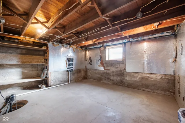 $249,000 | 4 West Henley Street, Carthage, IN 46115