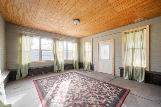 $249,000 | 4 West Henley Street, Carthage, IN 46115