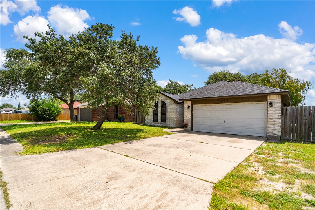 2094 Ridgewood Circle Ingleside, TX 78362 - Photo 2 of 23 Front of the house