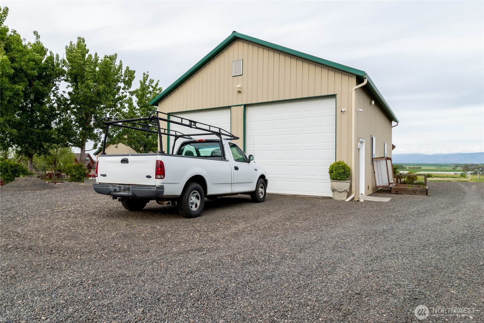 5736 Frog Hollow Road Touchet, WA 99360 - Photo 34 of 40