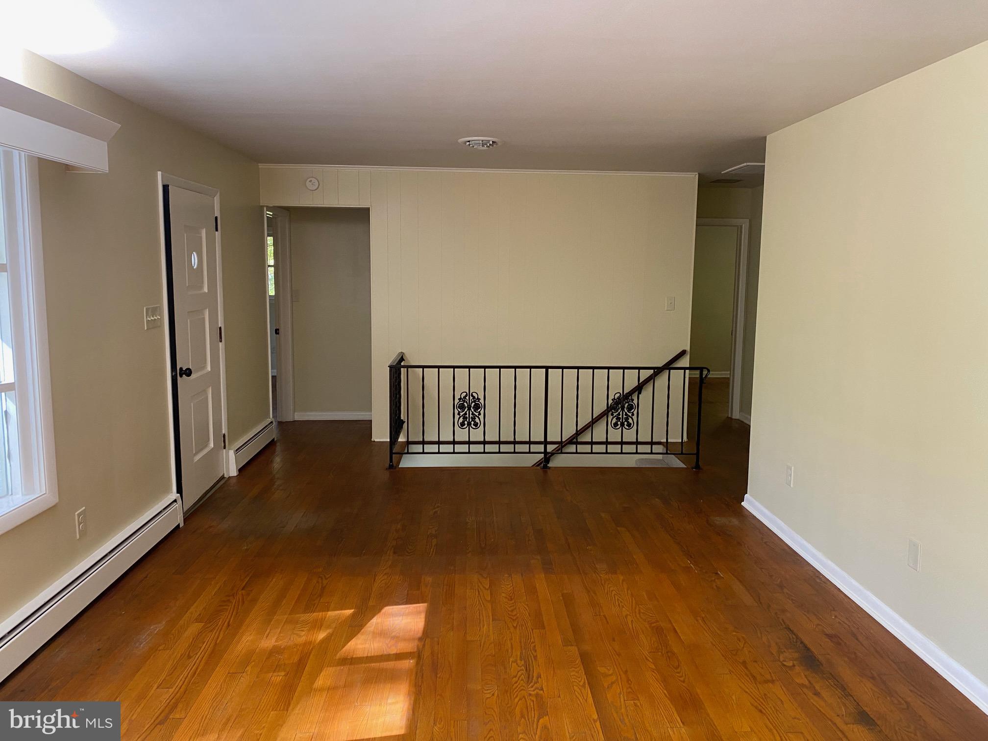 275 Old Mine Road Lebanon, PA 17042 - Photo 10 of 29 Living Room
