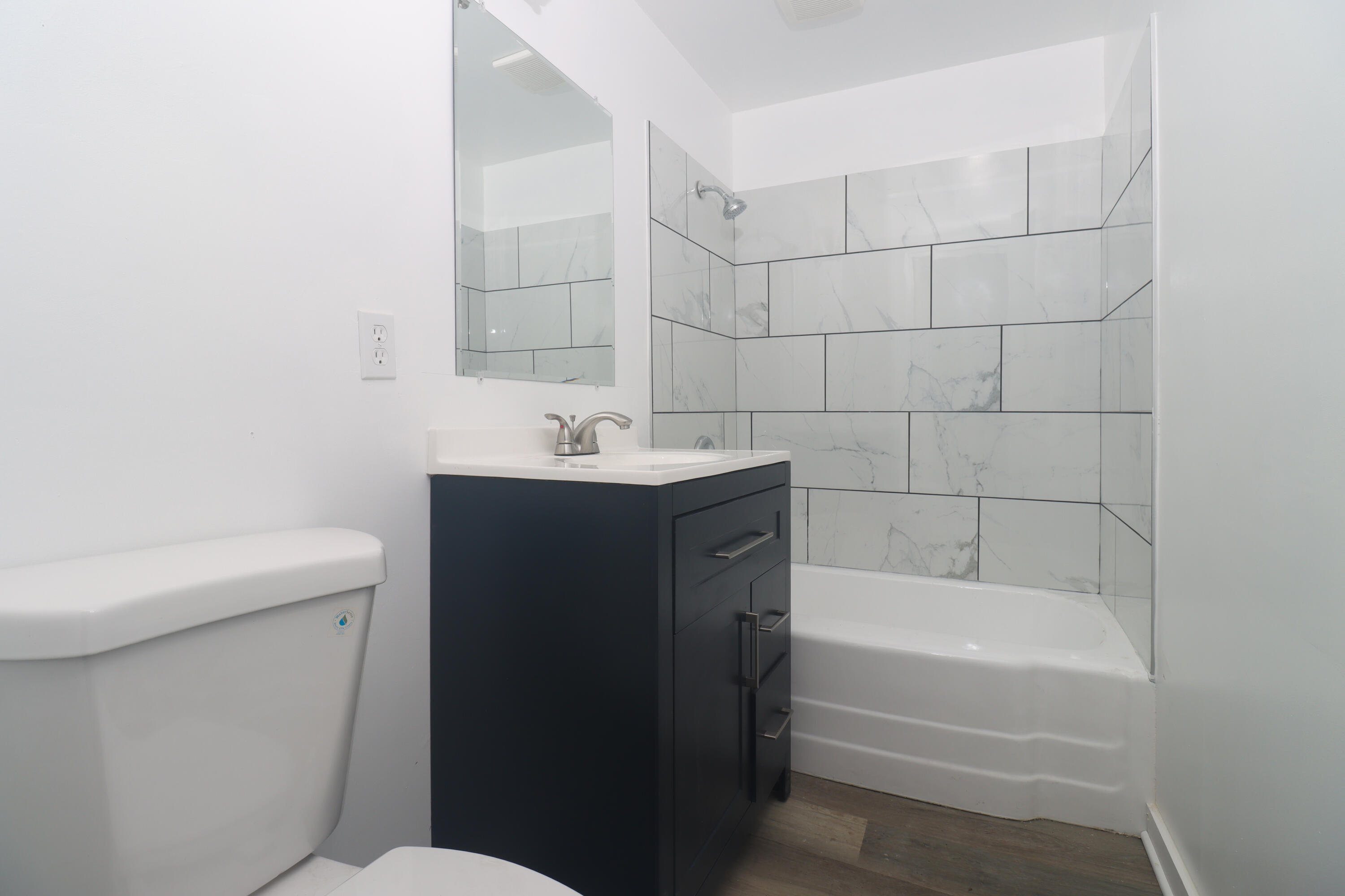 231 Harrison Street Racine, WI 53404 - Photo 7 of 16 231 Harrison St Racine -8