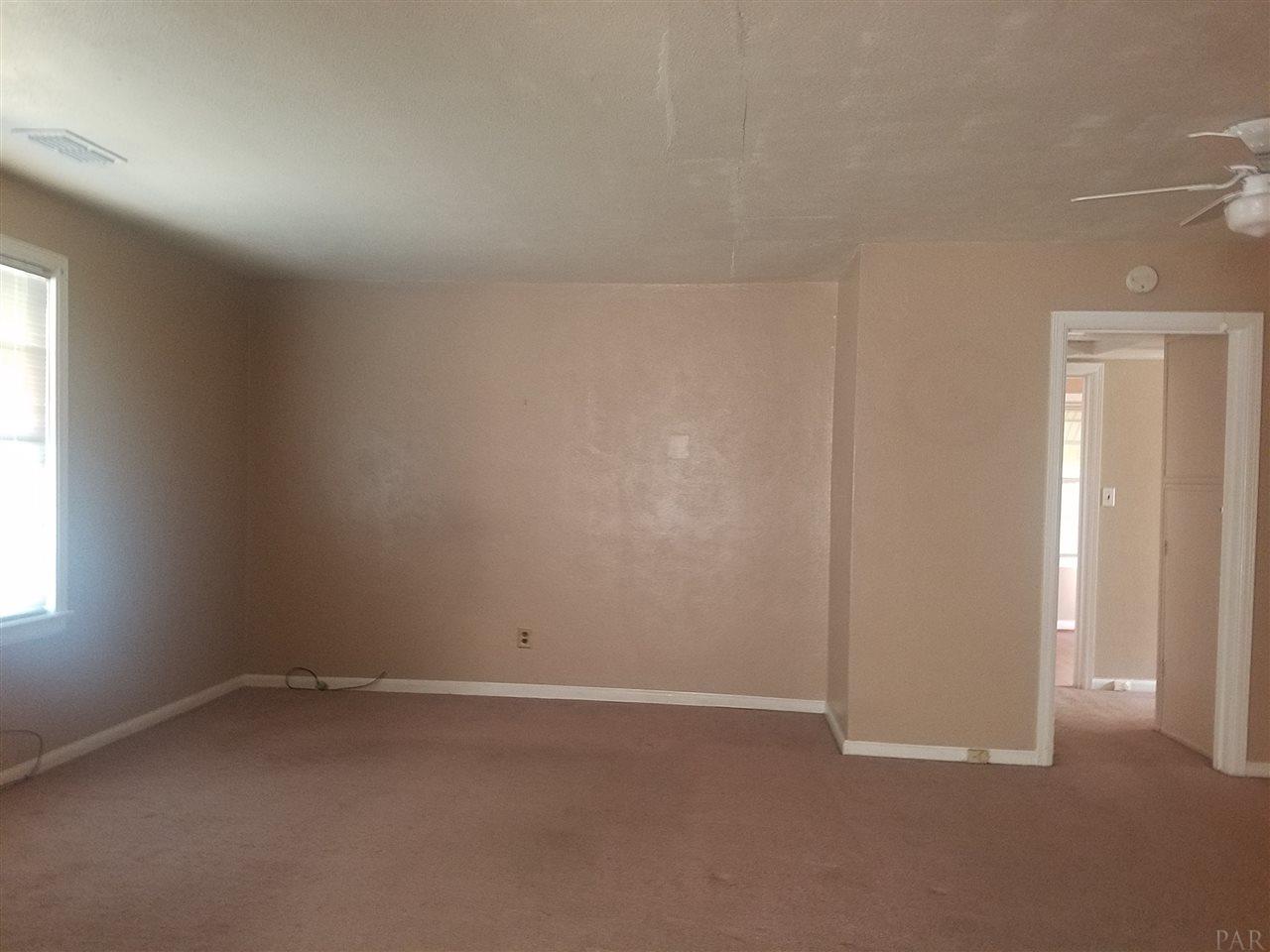 30 Milton Road Pensacola, FL 32507 - Photo 3 of 6