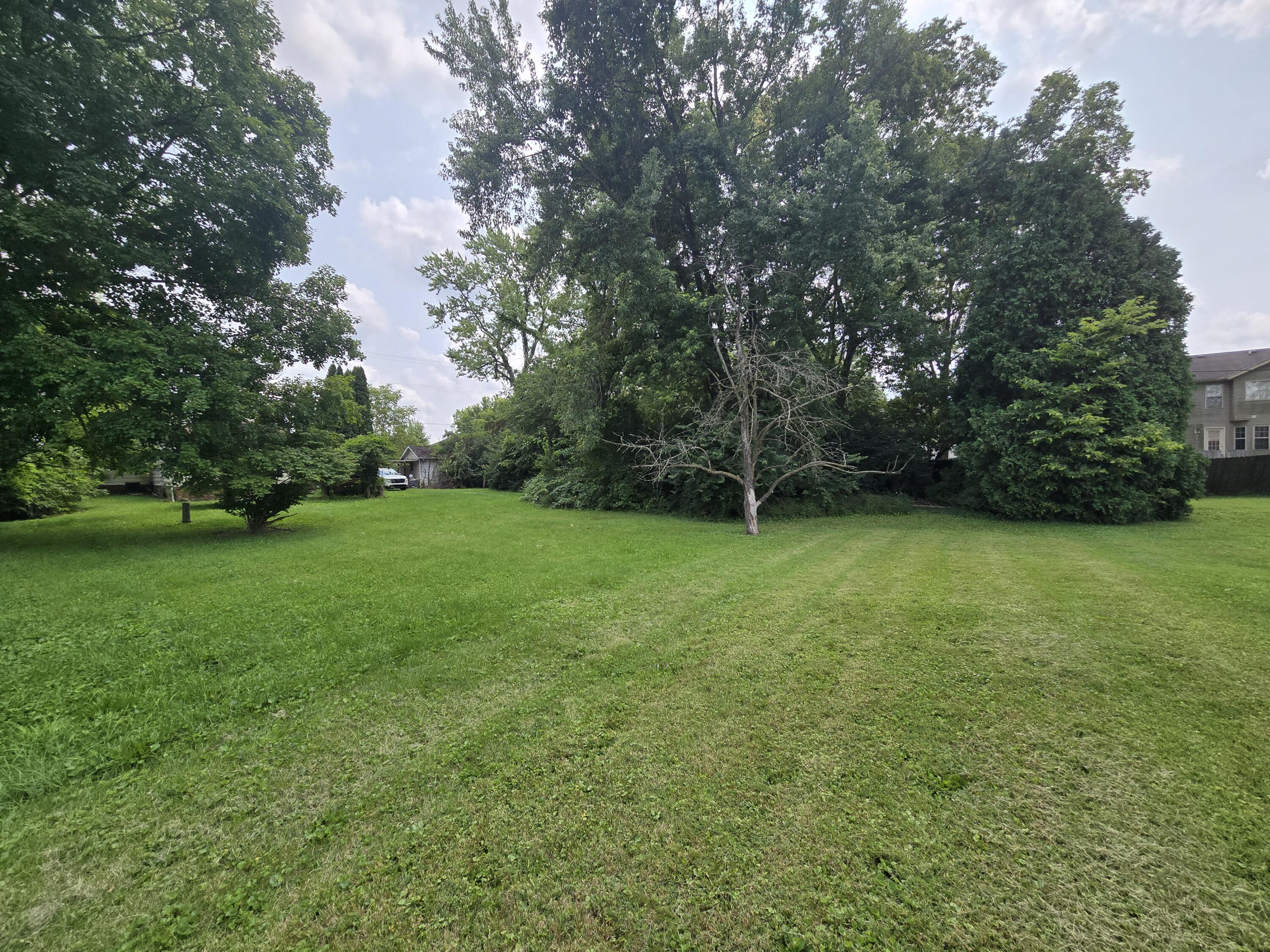 2865 Mechanicsburg Road Springfield, OH 45503 - Photo 10 of 20 20260809_140403 (1)