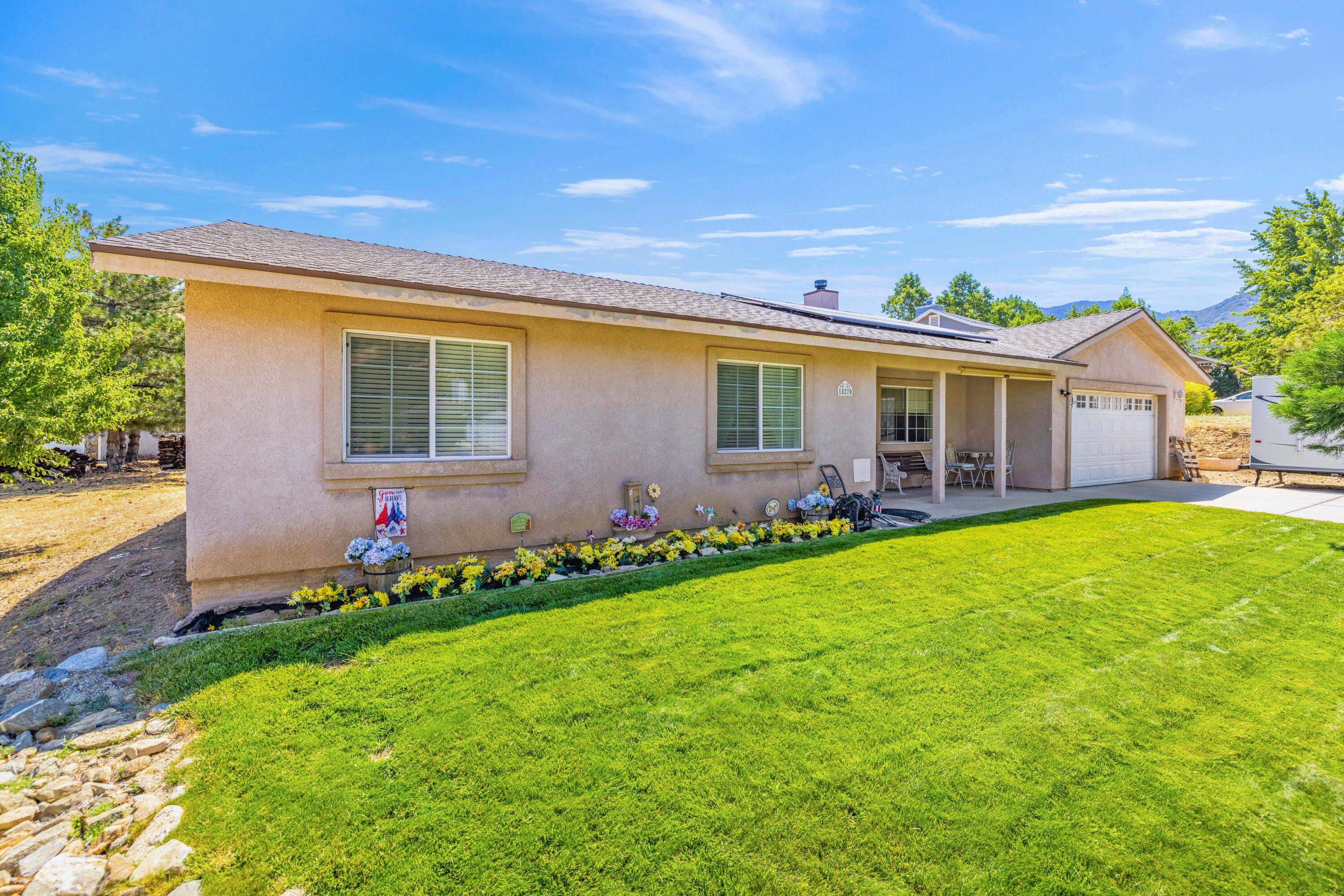 18270 Basil Drive Tehachapi, CA 93561 - Photo 4 of 38 18270 Basil Dr-5