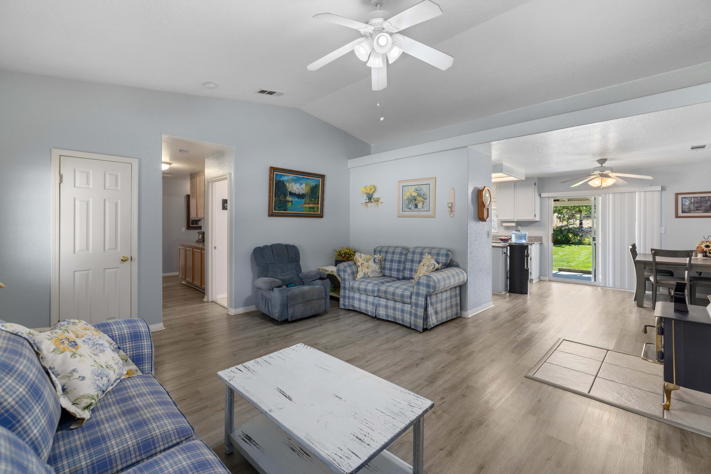 18270 Basil Drive Tehachapi, CA 93561 - Photo 9 of 38 18270 Basil Dr-10