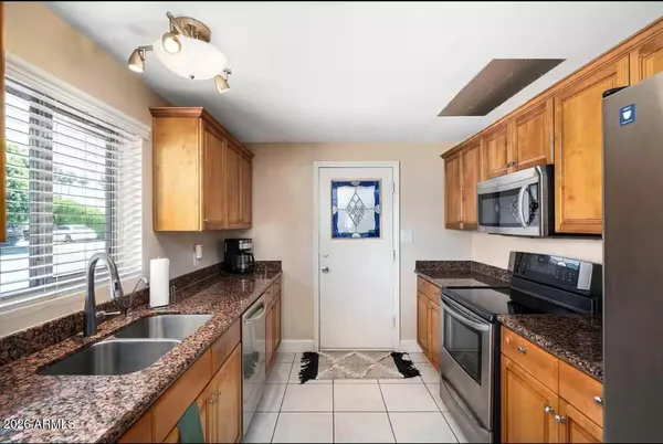 $6,000 | 7501 East Minnezona Avenue, Scottsdale, AZ 85251