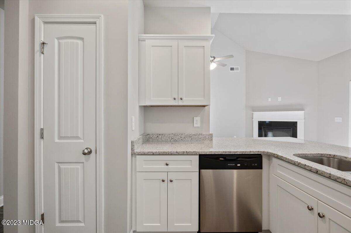 51 Strickland Loop Forsyth, GA 31029 - Photo 10 of 23 7c.
