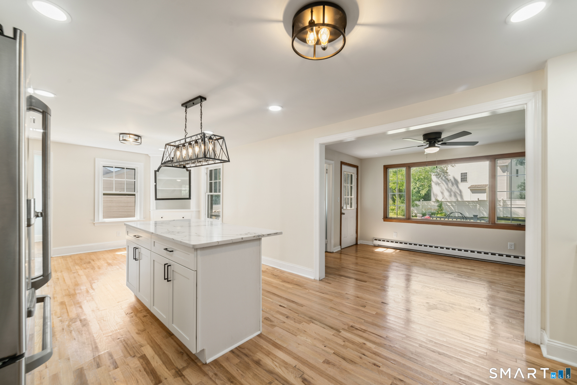 48 Lardner Road Bristol, CT 06010 - Photo 8 of 40