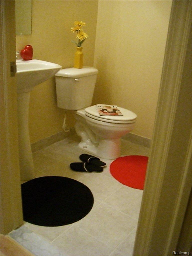 41674 Mitchell Road Novi, MI 48377 - Photo 4 of 16 half bath-main floor