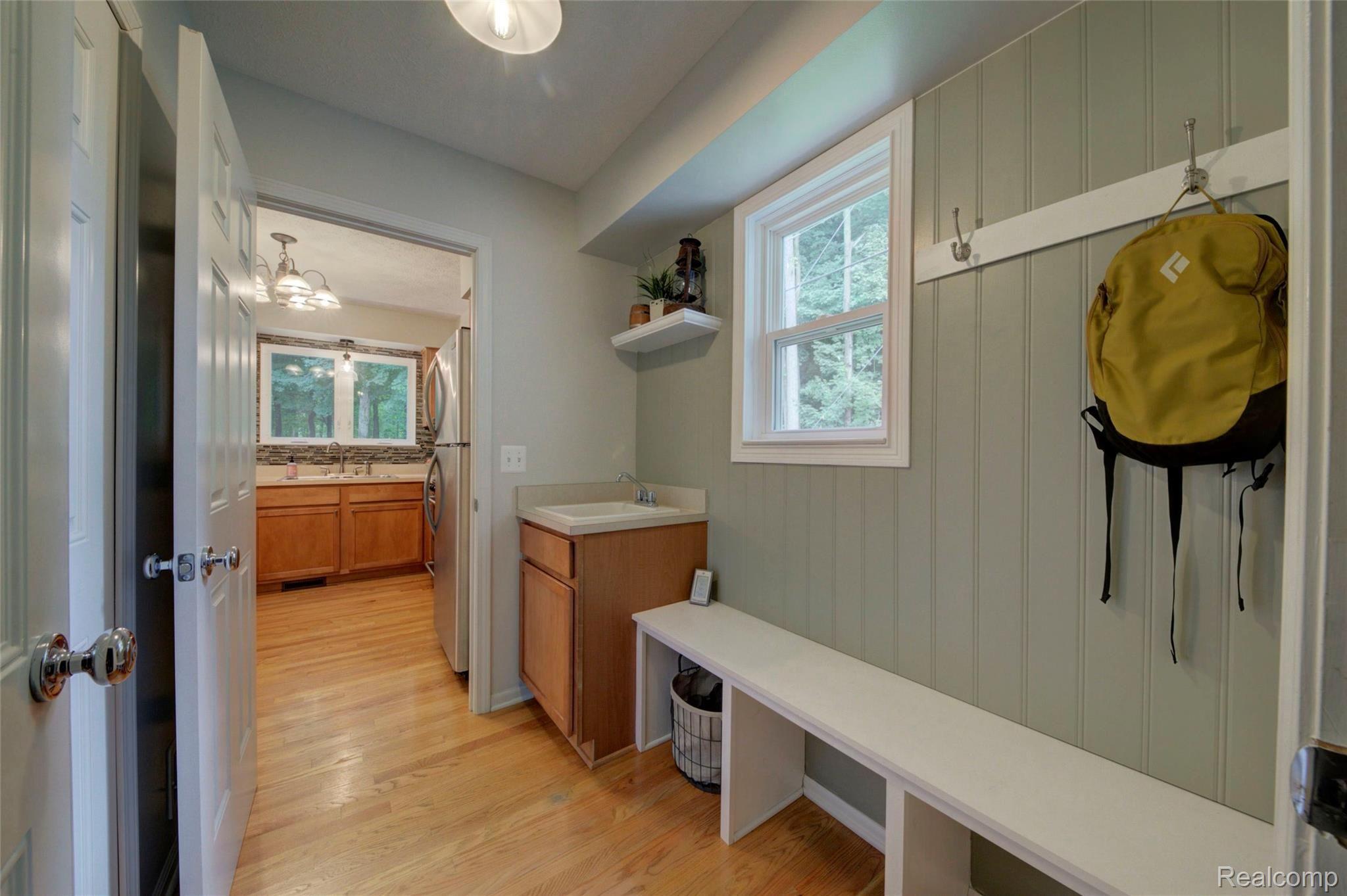 1032 Elk Run Howell, MI 48843 - Photo 15 of 38 Mudroom 2.jpg