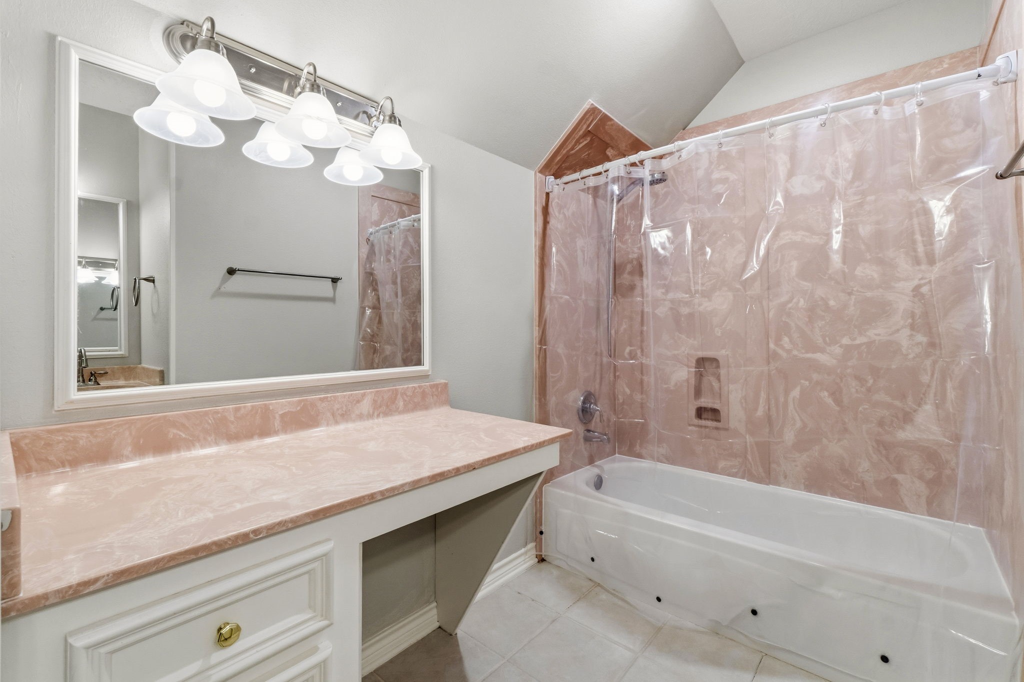 2407 Carriage Ridge Lane Conroe, TX 77384 - Photo 26 of 39 Secondary Bath