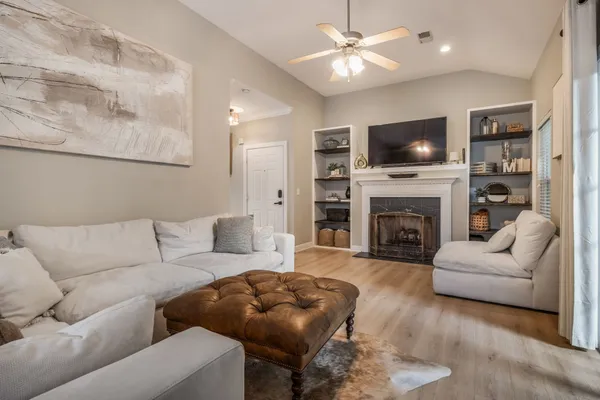 $310,000 | 6952 Highway 70 South, Unit 124, Nashville, TN 37221