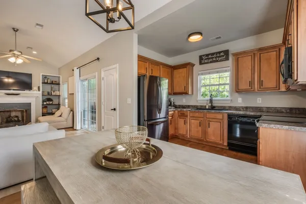 $305,000 | 6952 Highway 70 South, Unit 124, Nashville, TN 37221