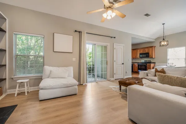 $305,000 | 6952 Highway 70 South, Unit 124, Nashville, TN 37221