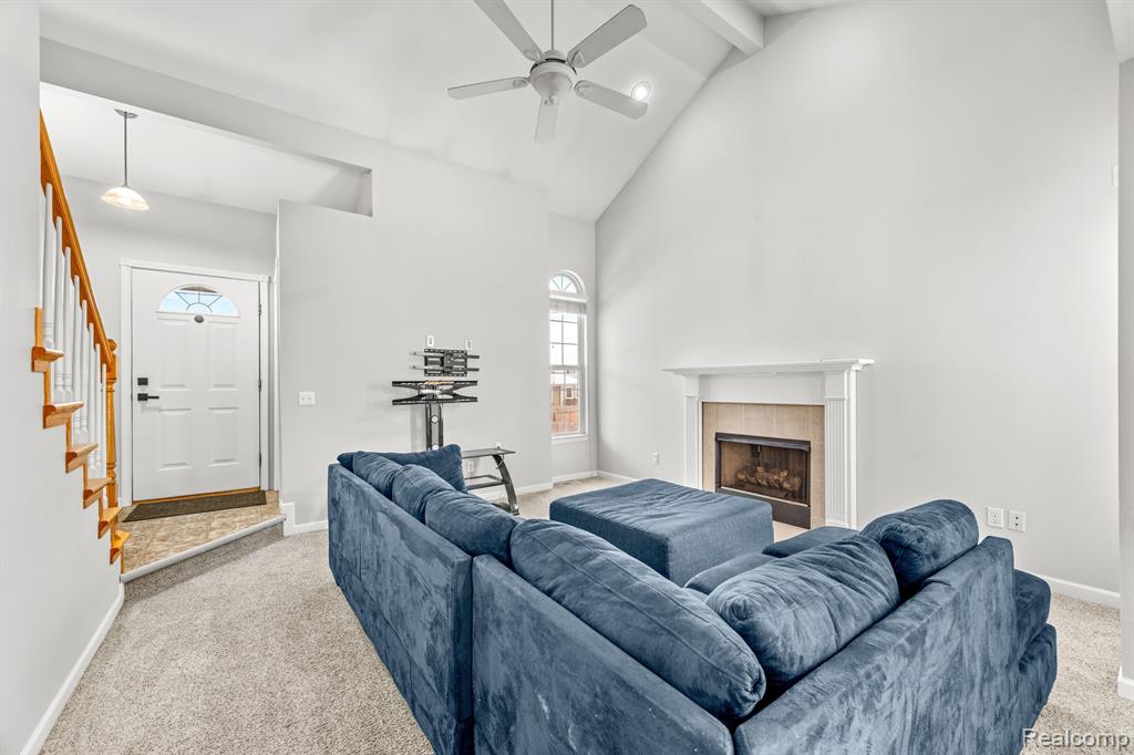 1307 South Cass Lake Road Waterford, MI 48328 - Photo 16 of 43