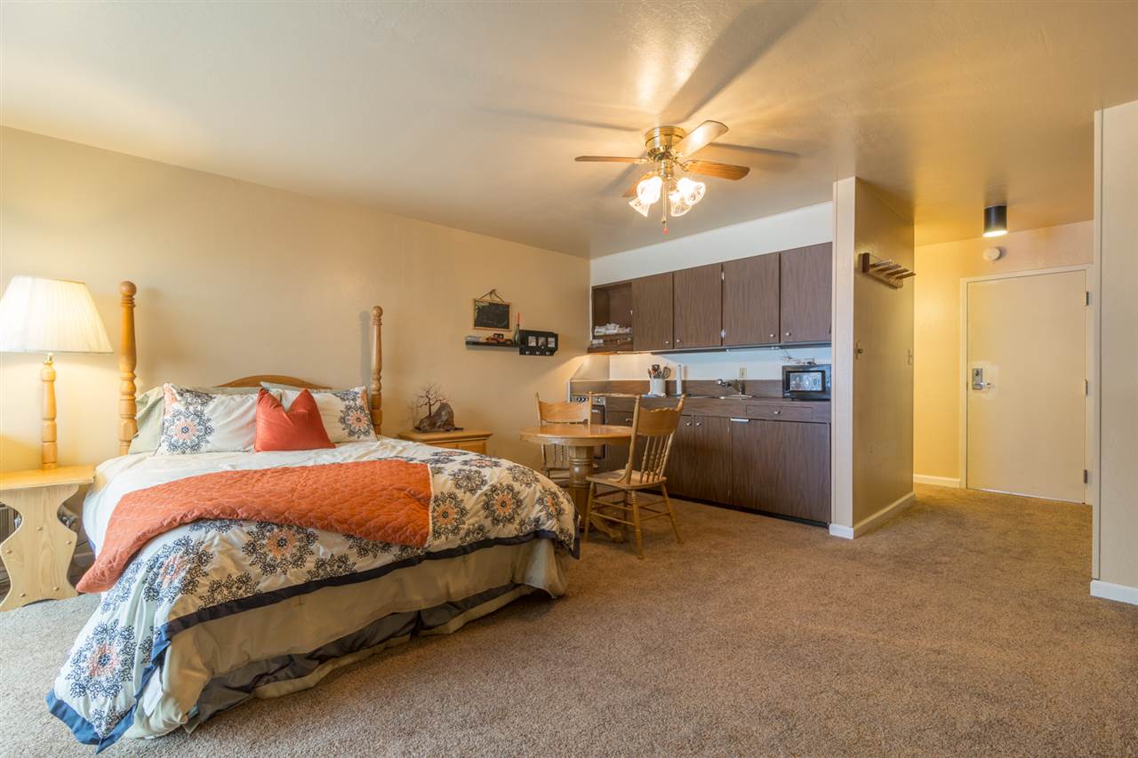 15775 Donner Pass Road, Unit 224 Truckee, CA 96161 - Photo 9 of 14 Gallery Image 9