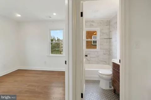 $2,500 | 1530 Howard Road Southeast, Washington, DC 20020