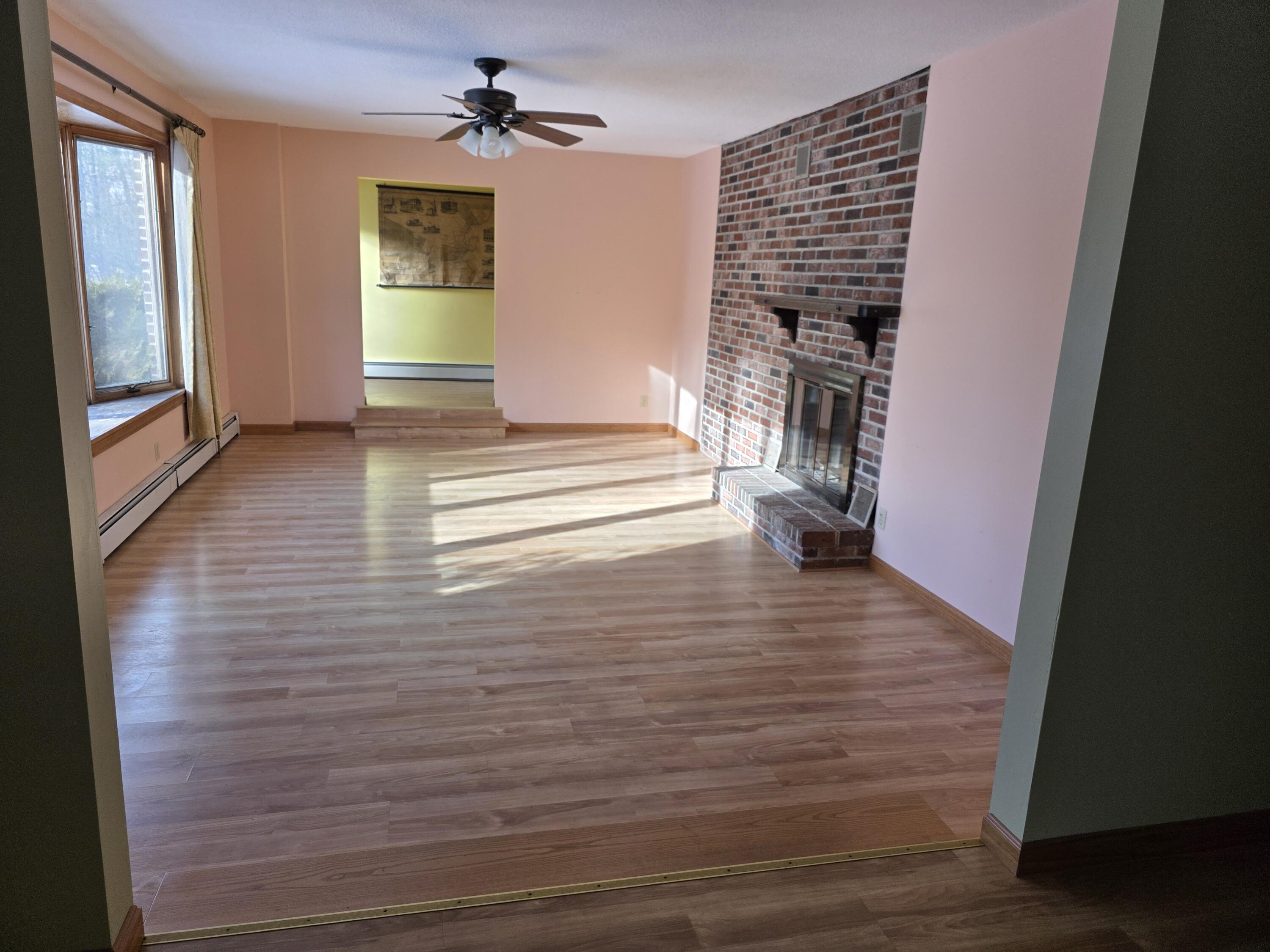 1261 Chase Road Bangor, ME 04401 - Photo 8 of 23 Living Room 1