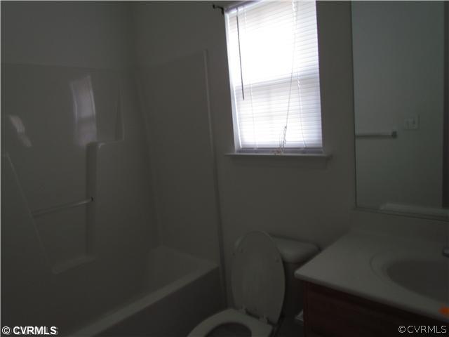 9337 Alcove Grove Road Chesterfield, VA 23832 - Photo 8 of 12 a bathroom with a toilet