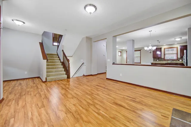 $2,595 | 17141 72nd Avenue North, Maple Grove, MN 55311