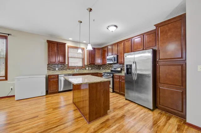 $2,595 | 17141 72nd Avenue North, Maple Grove, MN 55311