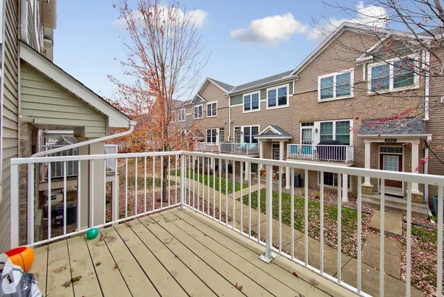 $2,595 | 17141 72nd Avenue North, Maple Grove, MN 55311