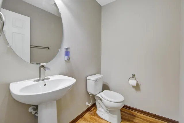 $2,595 | 17141 72nd Avenue North, Maple Grove, MN 55311