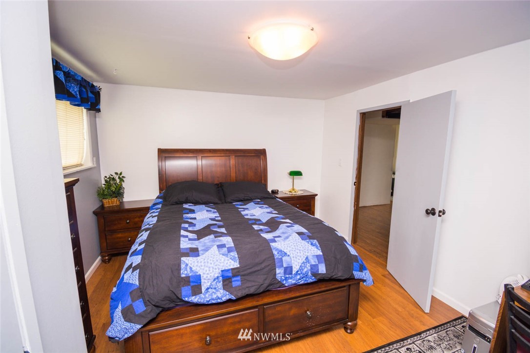 846 Southwest 108th Street Seattle, WA 98146 - Photo 14 of 25 Gallery Image 14