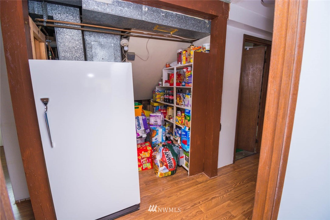 846 Southwest 108th Street Seattle, WA 98146 - Photo 15 of 25 Gallery Image 15