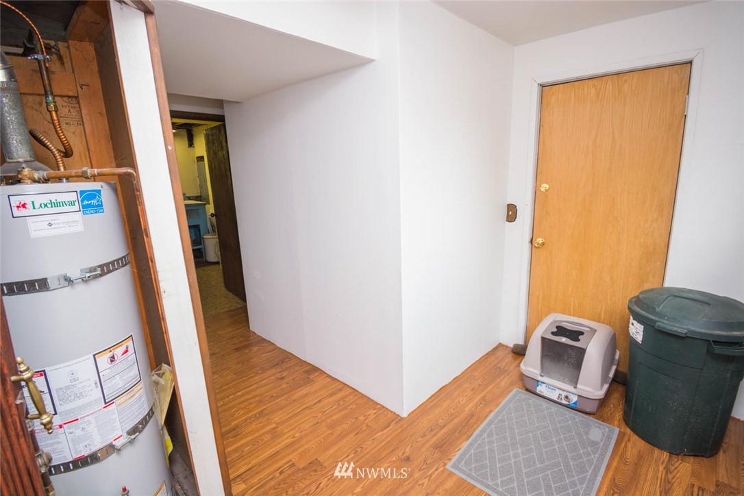 846 Southwest 108th Street Seattle, WA 98146 - Photo 20 of 25 Gallery Image 20