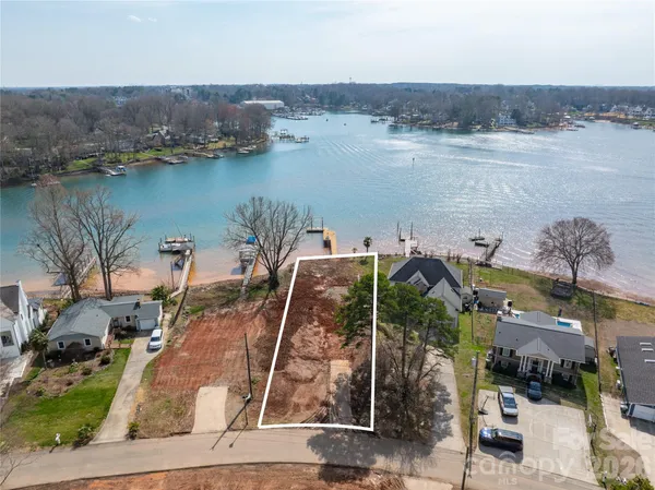 $4,300,000 | 21506 Rio Oro Drive, Cornelius, NC 28031